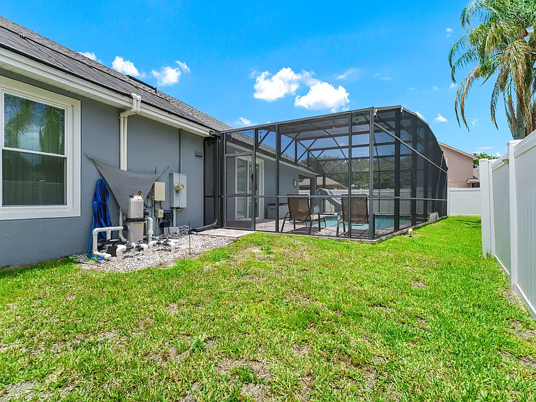 12867 Penshurst Ln — Photo 32