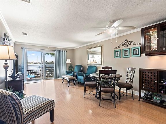 2nd image of 1244 Harbor Dr Unit 221