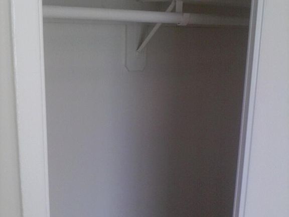 4th image of 547 N Flores St APT 6