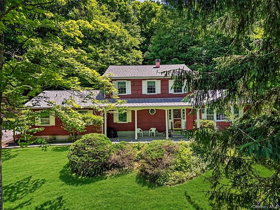 2nd image of 1096 Sunset Street