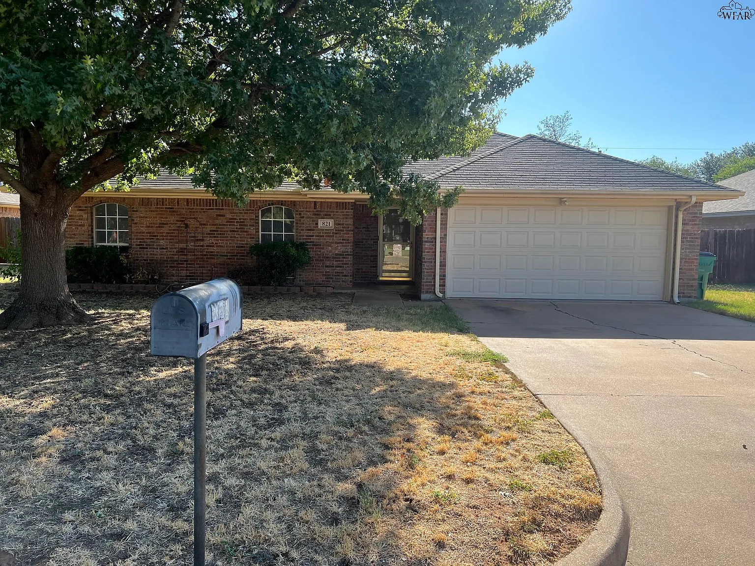 4 bed, 2.0 bath, 1514 sqft, $1,800 — Photo 1
