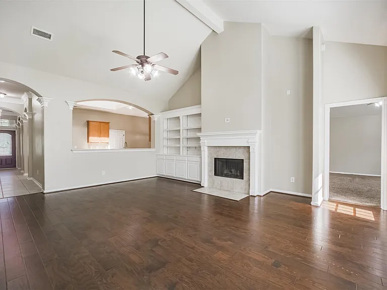 15810 Cypress Hall Dr — Photo 11