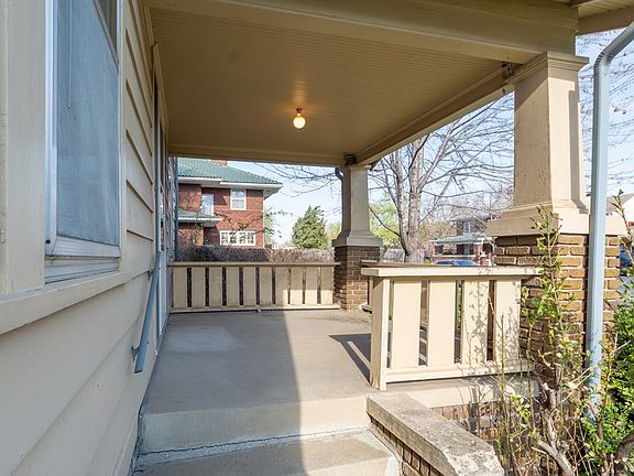 4th image of 123 W Crawford Ave
