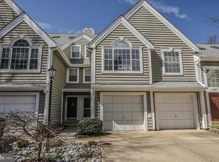 325 Overlook Dr, Occoquan, VA 22125