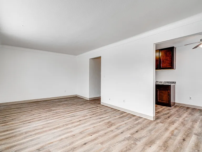 McCarron's View Apartments — Photo 36