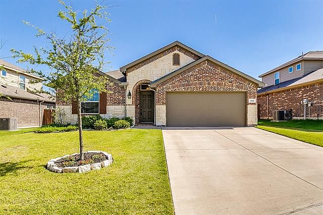 1st image of 404 Plum Ct