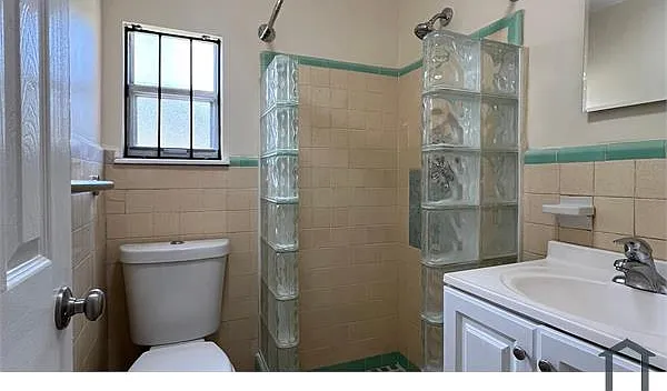774 NW 41st St #3 — Photo 12