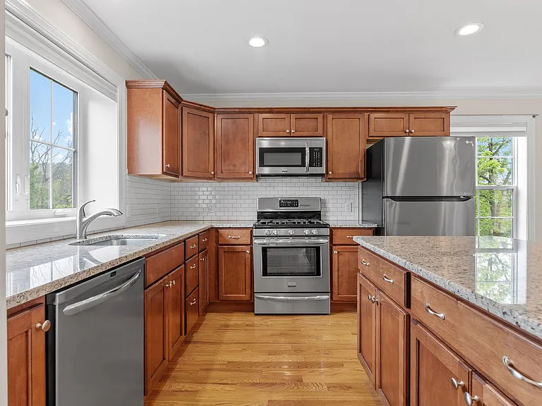 4331 Jordan Rd — Photo 3