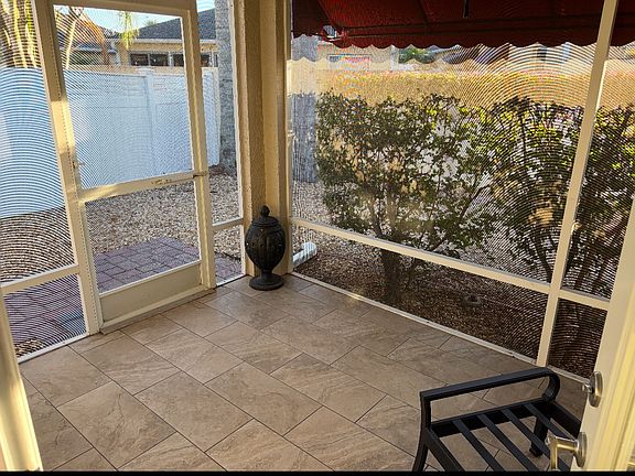4th image of 1562 Barnwell Pl
