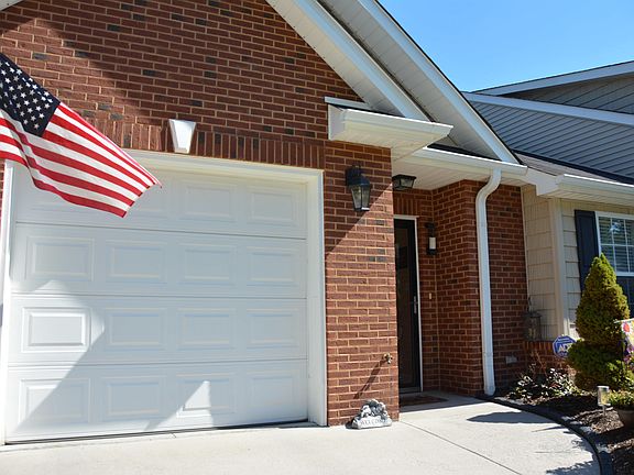 3rd image of 1426 Hazelgreen Way