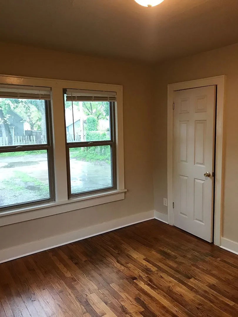 1213 Jackson — Photo 3