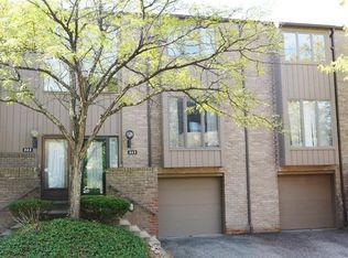 323 Elm Ct, Pittsburgh, PA 15237