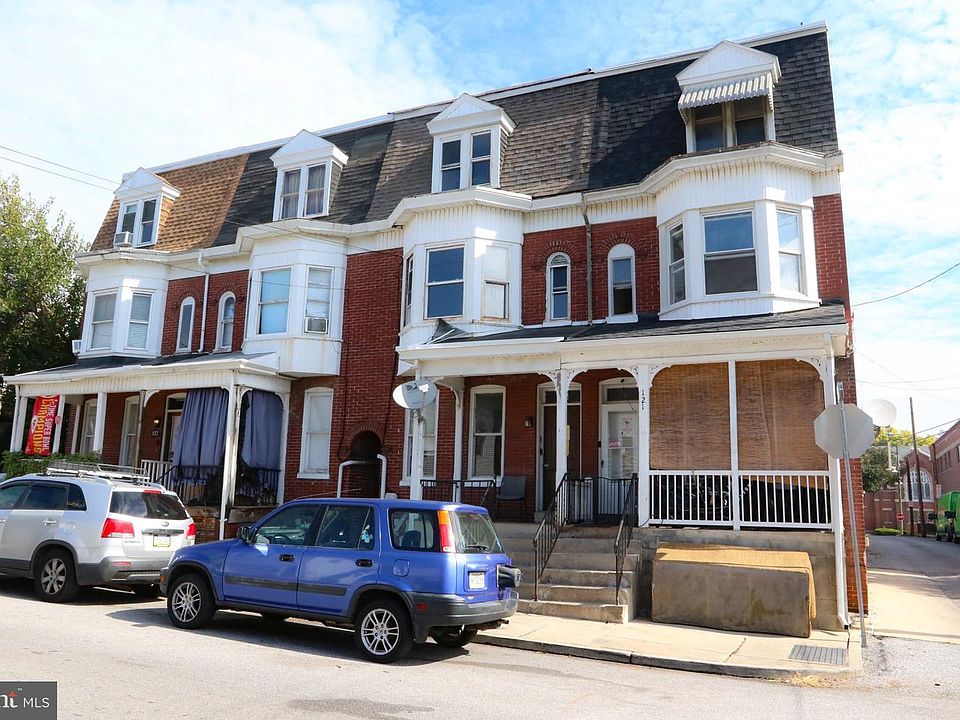 1st image of 123 N State St