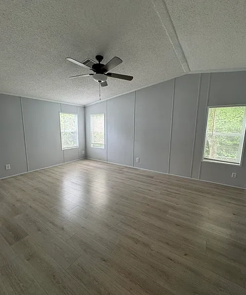 652 Coral Cir — Photo 10