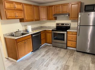63 Franklin Ave APT 3, Rockland, MA 02370