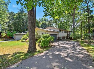 768 King Rd, Burlington, ON L7T 3K6