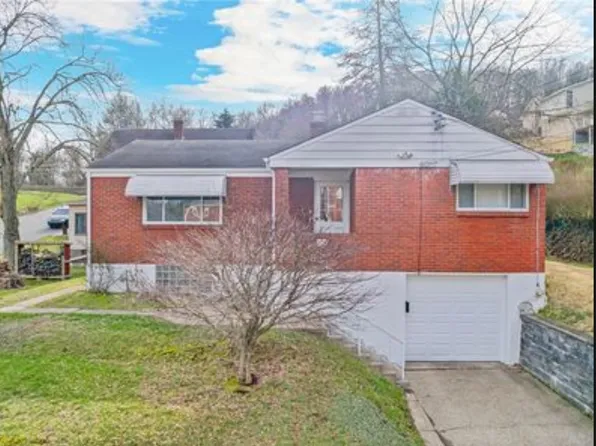 209 E Fairmont Ave, Trafford, PA 15085