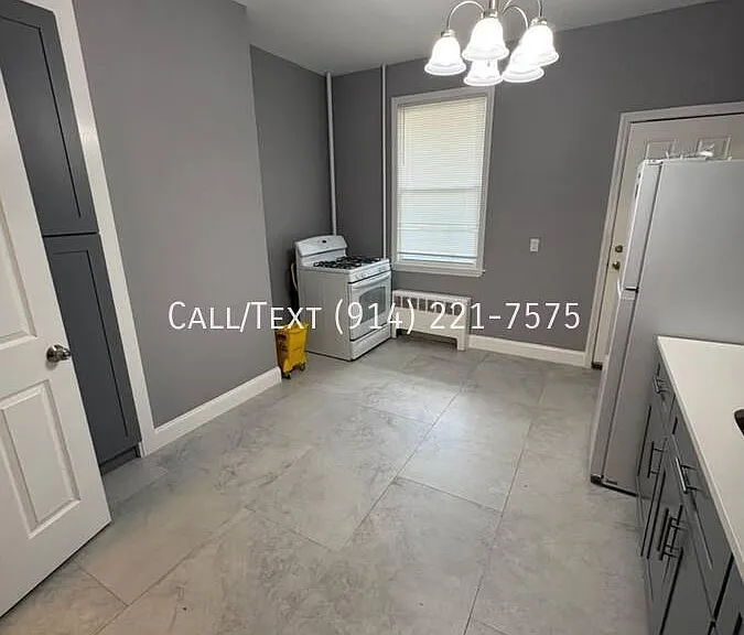 109 Linden St — Photo 8