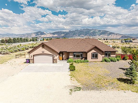 3rd image of 76 Arroyo Vista Dr