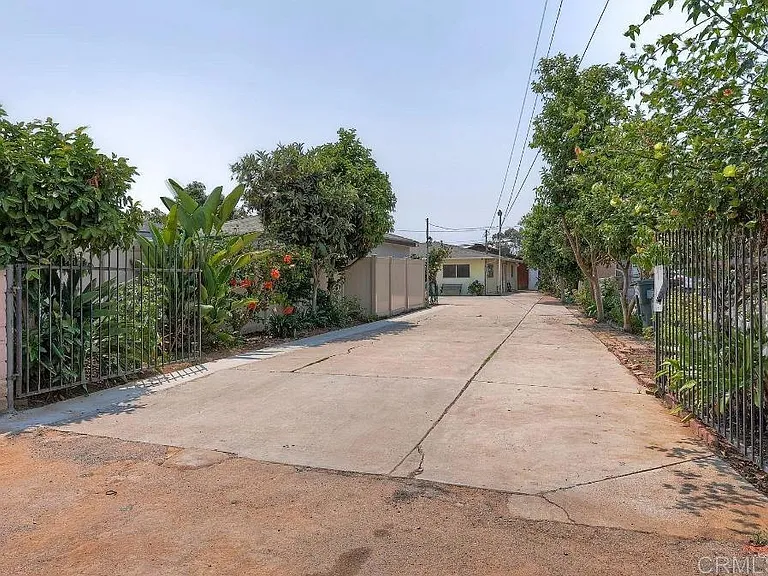 735 Belvia Ln #735 — Photo 7