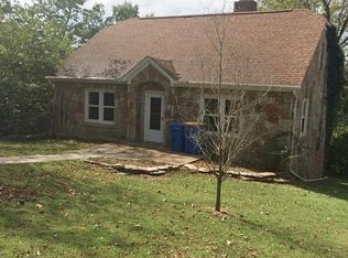 512 S Vine St, Harrison, AR 72601