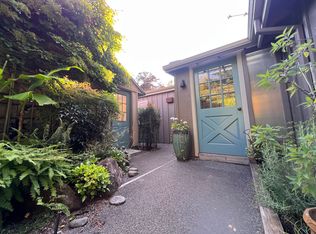 17177 Cedar Rd, Lake Oswego, OR 97034