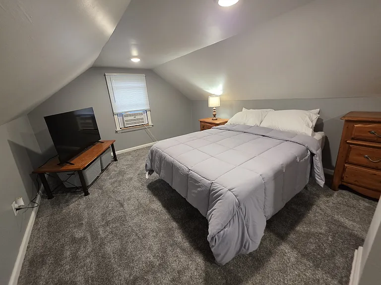 2709 Johnson Ave NW — Photo 17