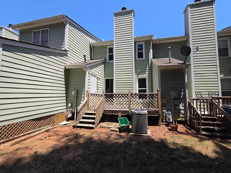 516 Caprice Ct — Photo 3