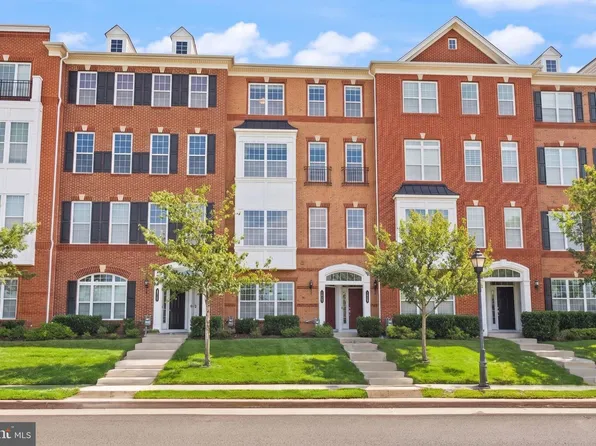 23520 Hopewell Manor Ter, Ashburn, VA 20148