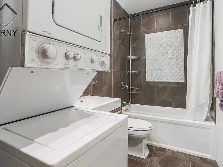 46 New York Ave #3B — Photo 2