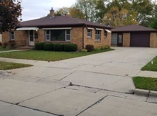 3812 Osborne Blvd, Racine, WI 53405