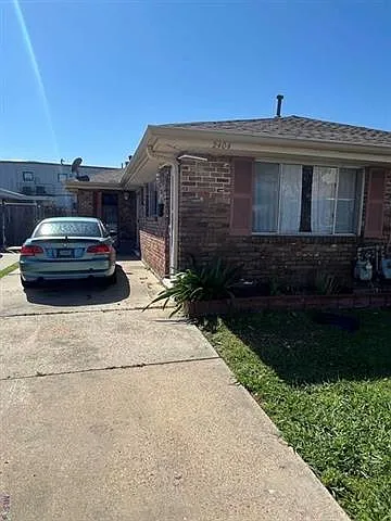 2404 Athania Pkwy — Photo 2