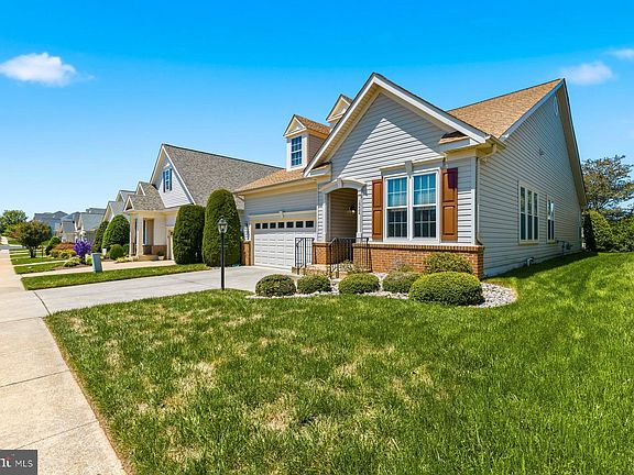 3rd image of 13484 Fieldstone Way