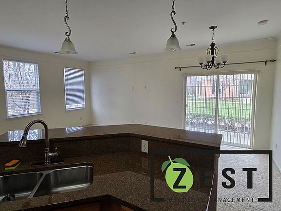 5th image of 2268 Arcadia Dr