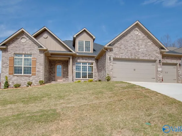 1309 Camellia Court Cir, Huntsville, AL 35803