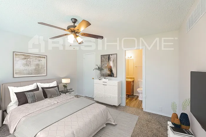 9720 Brierwyck Dr — Photo 6