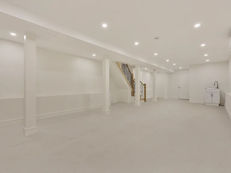 1107 Jefferson Ave #2 — Photo 27