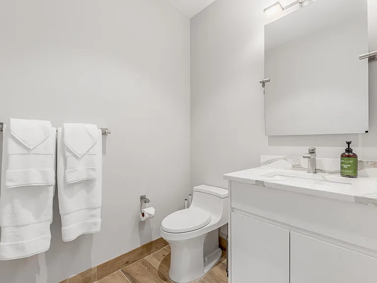 41 SW Seminole St #306 — Photo 25