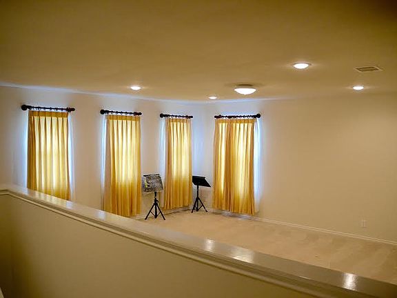 3rd image of 5400 N Huisache Ave
