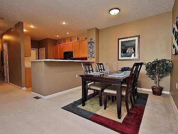 7609 Mansion Cir #F — Photo 18