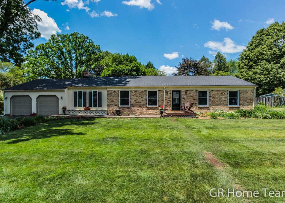 1st image of 393 Pebble Beach Dr SE
