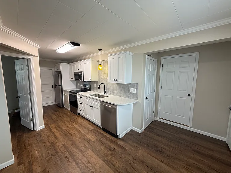 312 Aden St #2 — Photo 6