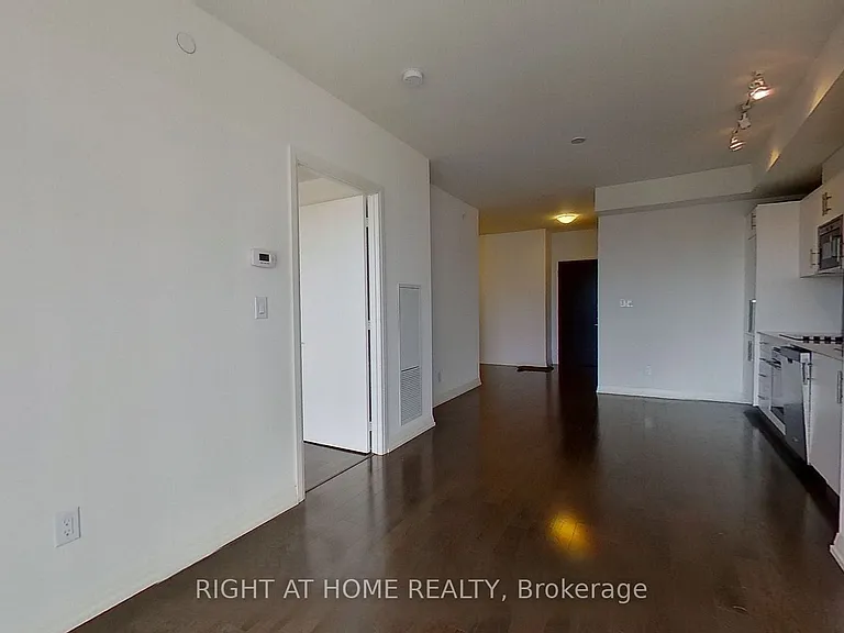 460 Adelaide St E #1123 — Photo 8