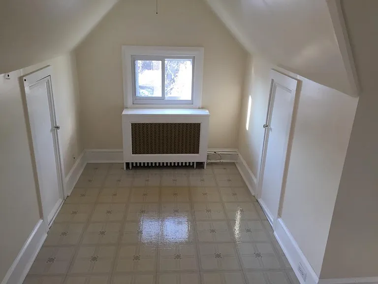 605 3rd St #3 — Photo 3