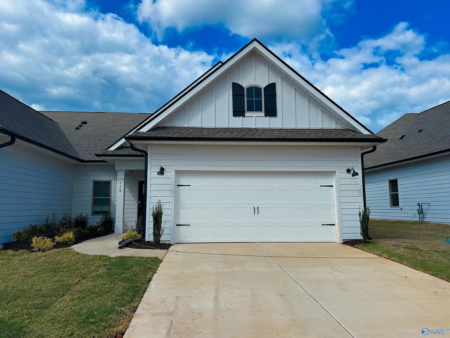3 bed, 2.0 bath, 1837 sqft, $1,950 — Photo 2