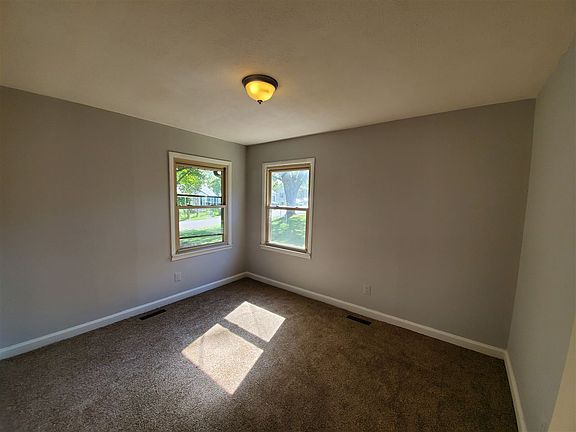 5th image of 700 Cleveland Ave