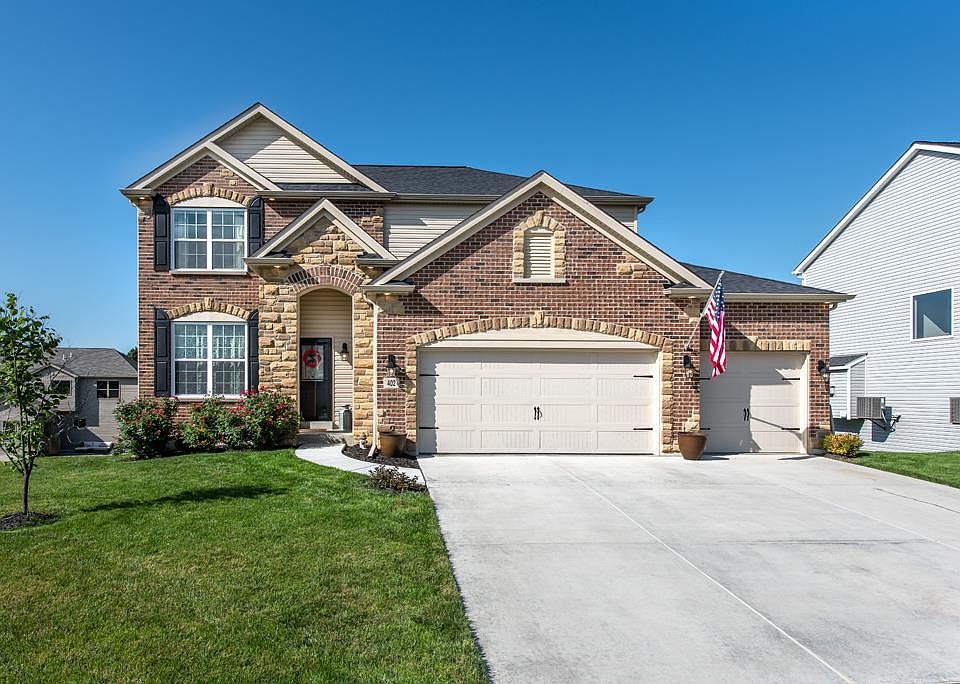 1st image of 402 Tulleries Ct