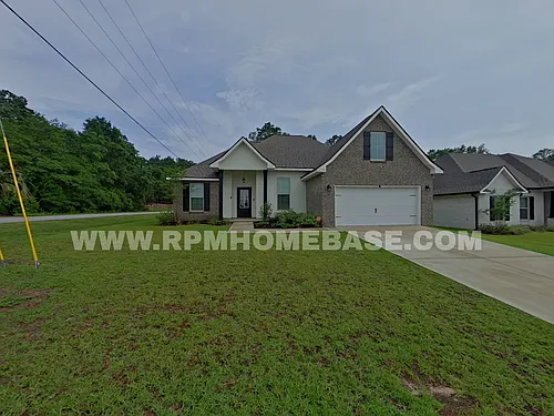 2700 Louise Dr Photo 1