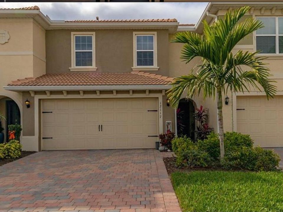 1st image of 12117 Mahogany Cove St