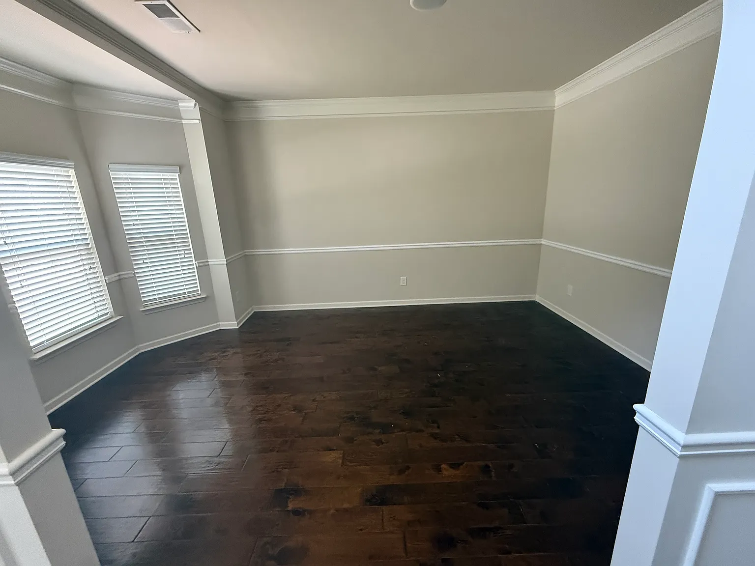 5 bed, 3000 sqft, $2,950 — Photo 4
